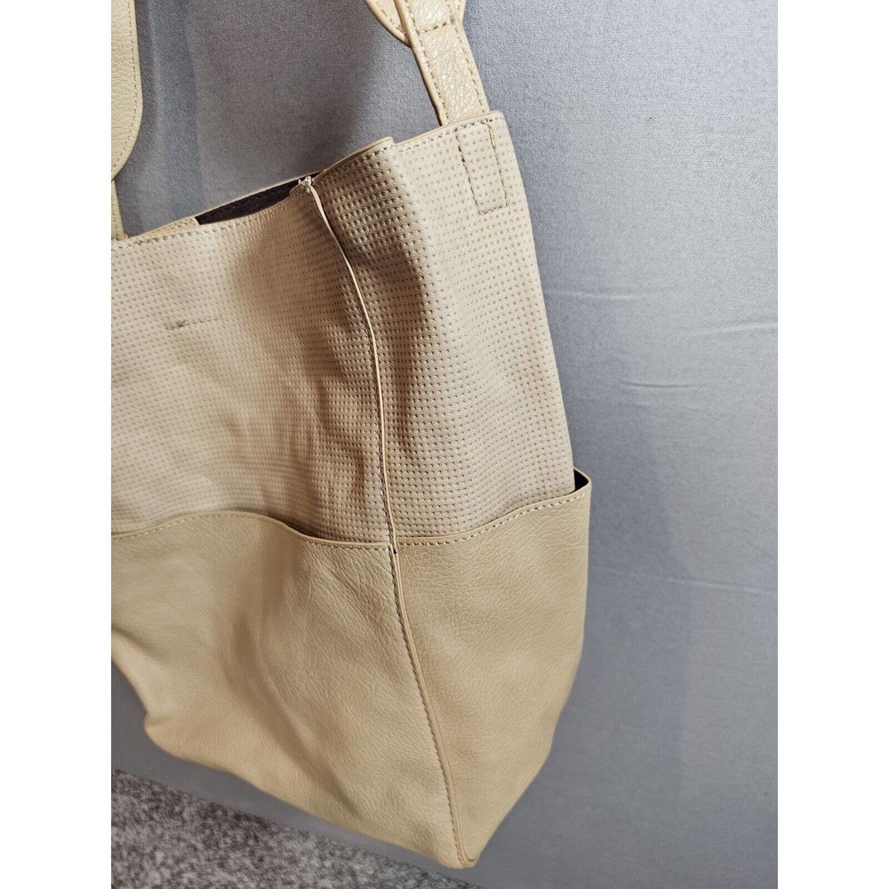 SHOULDER BAG M/L BEIGE TAN VEGAN LEATHER EXTERIOR POCKETS ANTHROPOLOGIE SLOUCHY - Picture 3 of 9